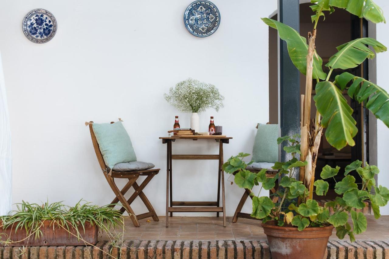 セビリアAitana'S Retreat With Charming Gardenアパートメント エクステリア 写真